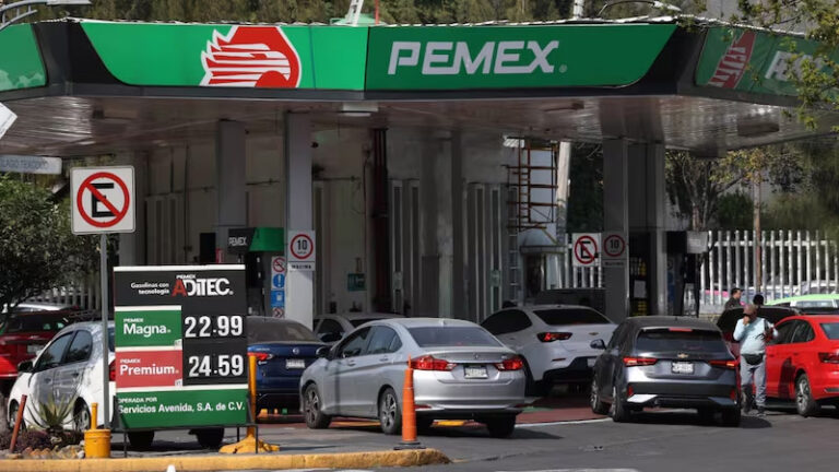 Pemex en serios problemas para pagar deudas; hay despidos de trabajadores