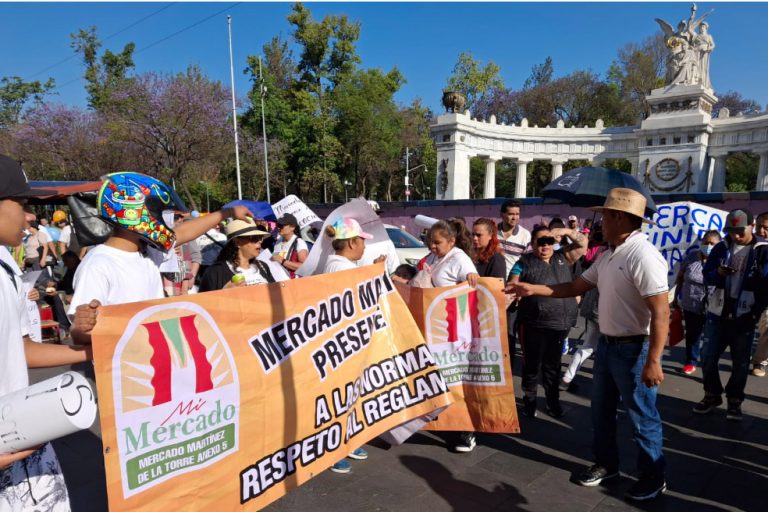 Caos por movilizaciones de locatarios de mercados públicos de CdMx