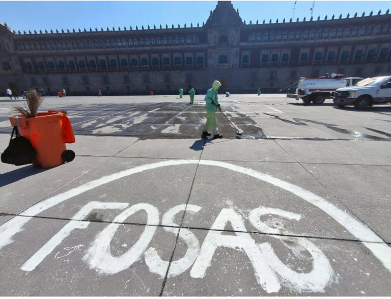 Borran evidencias de las protestas en el zócalo CdMx, por campo de exterminio en jalisco