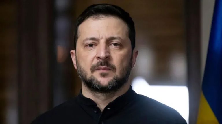 Zelensky espera respuesta de Rusia tras aceptar el alto el fuego