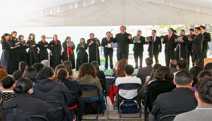 UAEMéx fortalece la identidad universitaria en el Día del Amor y la Amistad