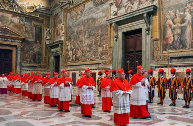 Tensiones y prioridades que marcarán la elección en la Capilla Sixtina
