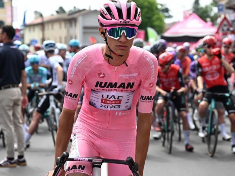 Isaac del Toro mantiene liderato en Giro de Italia