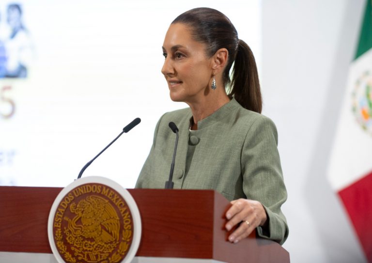 Sheinbaum cuestiona acuerdos de Estados Unidos con narcotraficantes