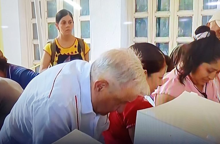 AMLO emite voto judicial en Palenque, Chiapas