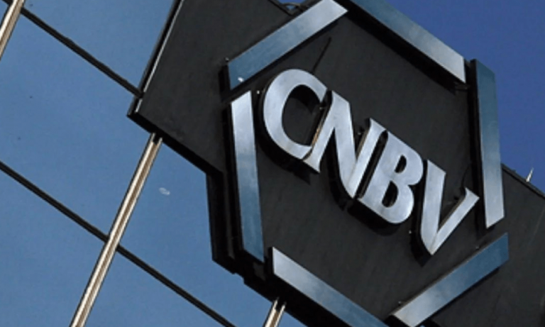 CNBV busca despojar registros a casa de cambio en AICM con corrupción y simulación