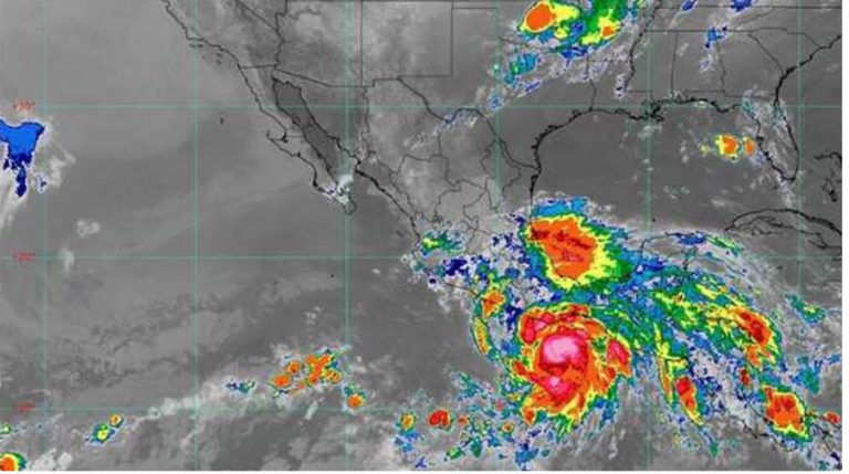 Huracán Erick escala a categoría 3 toco tierra