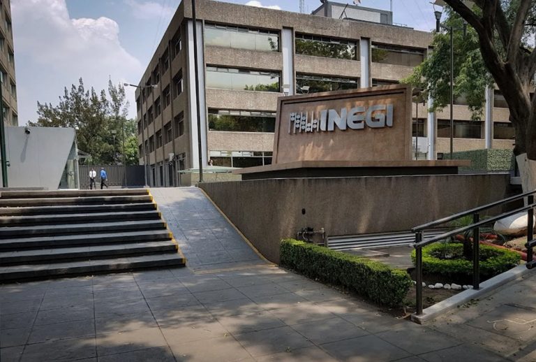 Inversión en México cae en casi todos los rubros, advierte Inegi