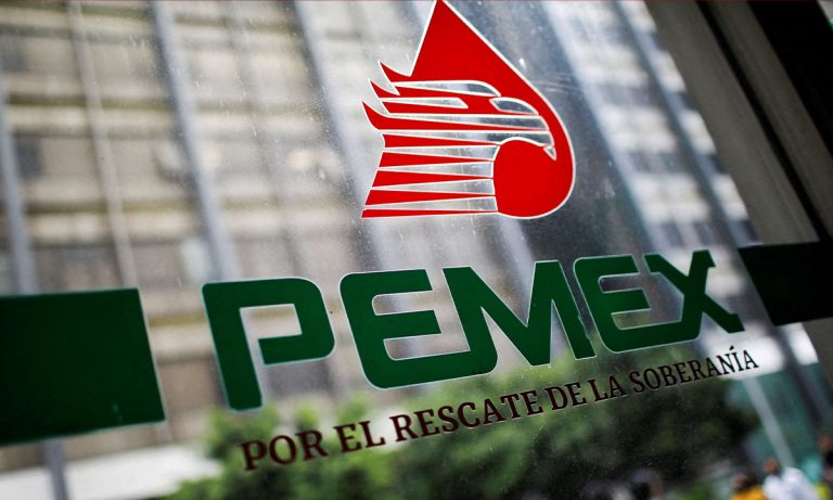 Pemex despide a trabajadores sin derecho a jubilación; preparan demandas laborales