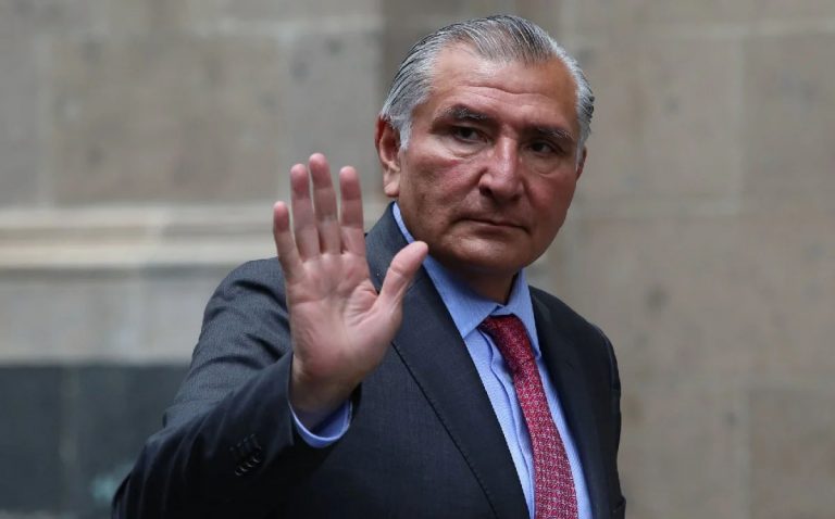 Empresa ligada a Adán Augusto, multada y fuera de contrataciones públicas