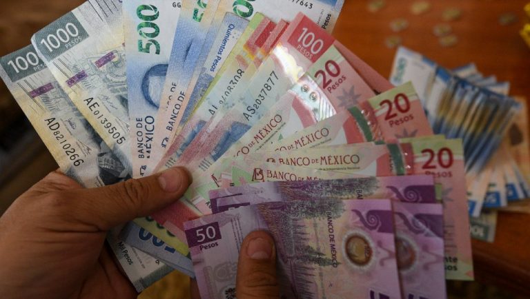 Deuda pública de México alcanzó saldo histórico de 17.674 billones de pesos: Hacienda