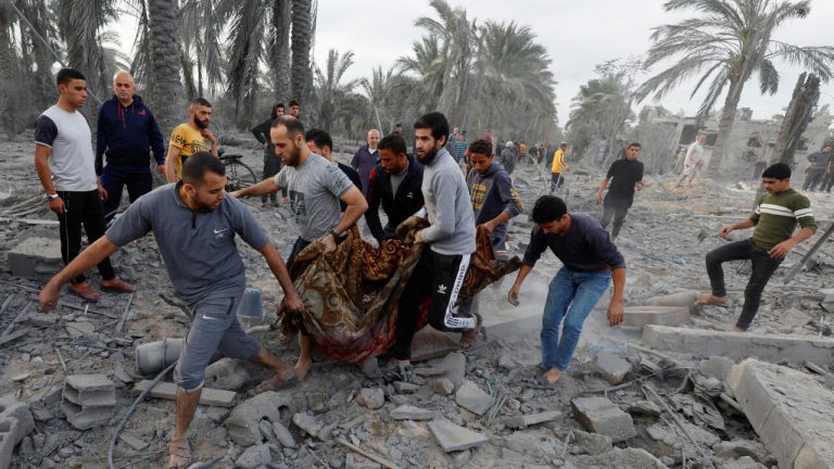 Israel asesina a 63 palestinos, pese a su anuncio de pausa humanitaria