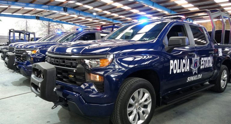 Police Accessories  fue la empresa encargada de equipar las patrullas  para el gobierno de Sinaloa