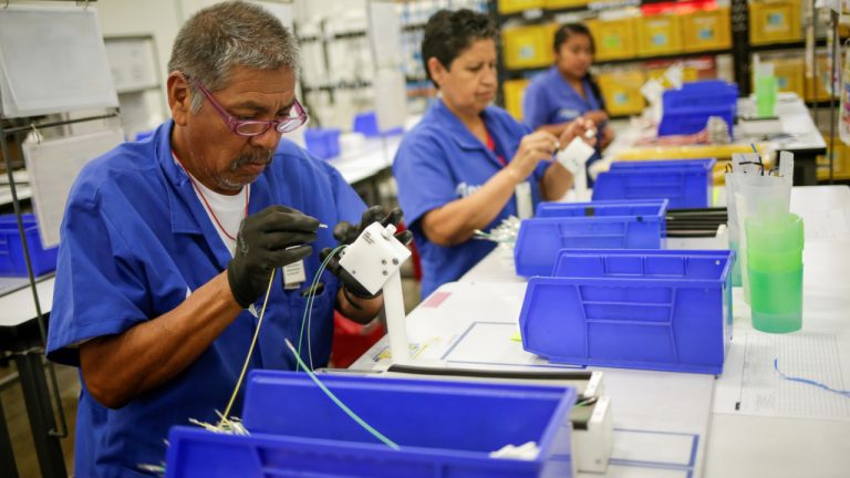 Economía mexicana débil al inicio del tercer trimestre