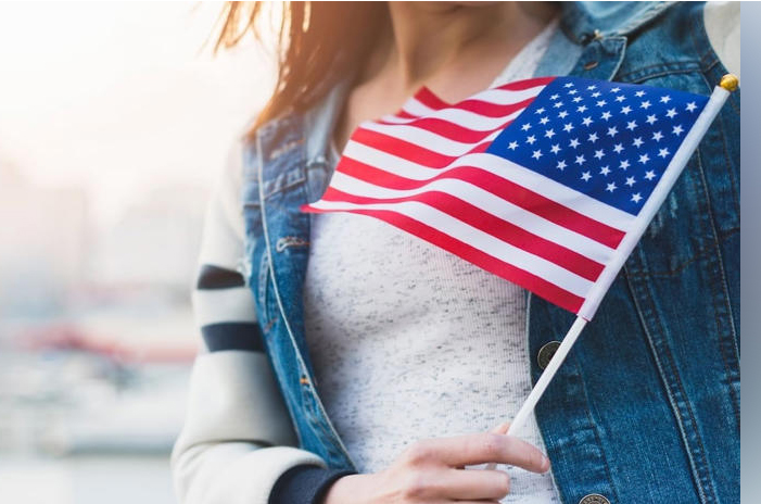 Trump endurece requisitos para naturalización: se exigirá historial de “buen civismo”