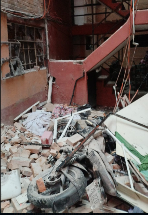 Desalojan 30 departamentos tras explosión, en edificio de alcaldía Benito Juárez