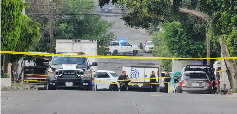 Ejecutan a cuatro personas en taller de motocicletas, en Guadalajara