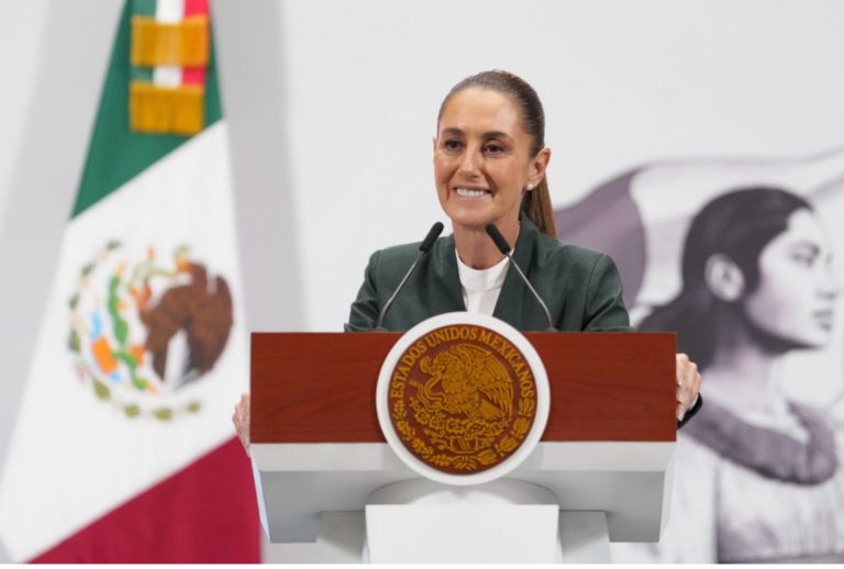 Sheinbaum reporta que remesas bajaron 5% en 2025 por situación de migrantes, en EEUU