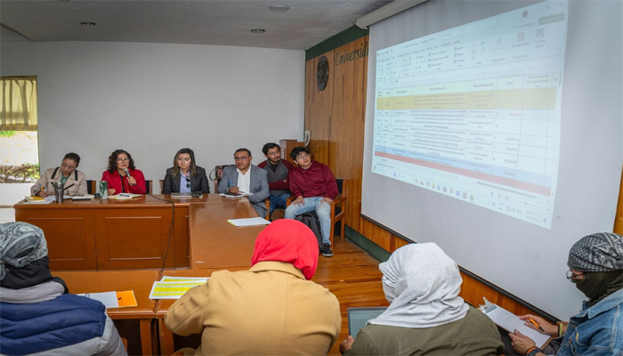 Primera mesa de trabajo de la Rectora de la UAEMéx con la Asamblea de Ingeniería