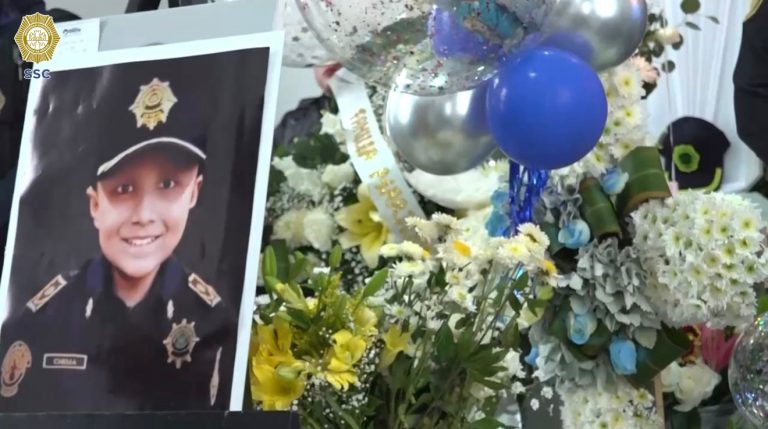 Emotivo “último adiós” a “Chemita”, policía por un día  