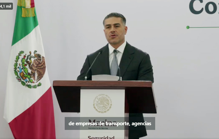 En estos momentos conferencia de prensa con decomiso de 10 millones de litros de combustible