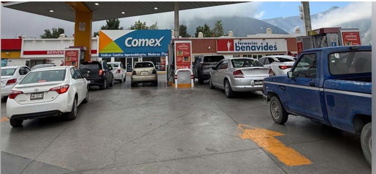 Saltillo, Arteaga y Ramos Arizpe, Coahuila «colapsan» sin gasolina verde