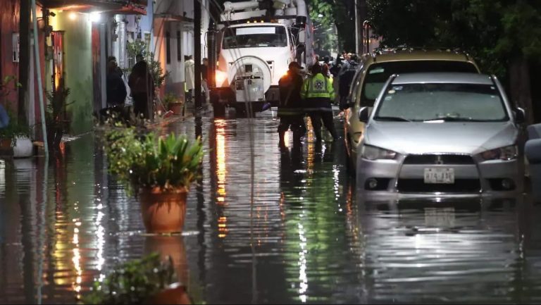 Tras nuevo desborde del Gran Canal vecinos piden plan de prevención