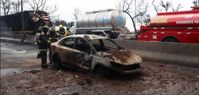 CdMx habilita línea directa para familiares de víctimas de incendio, en Puente la Concordia