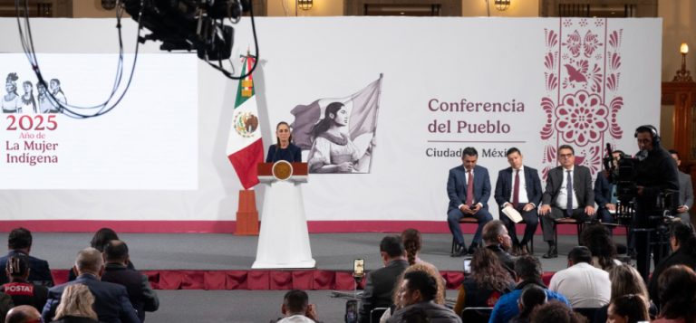 Sheinbaum admite deuda con empresas farmacéuticas