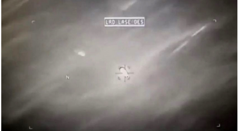 Misil estadounidense impacta un OVNI pero no le hace daño: “Rebotó y siguió volando”