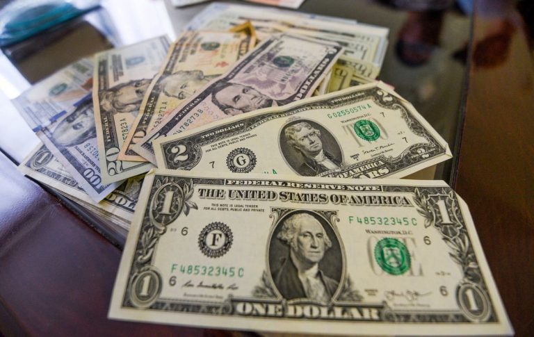 Cayeron remesas 4.7% durante julio, reconoce BdeM