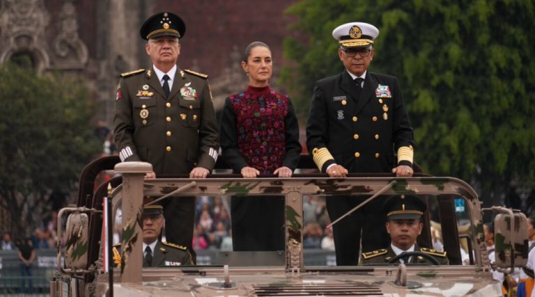Sheinbaum hace historia al presidir su primer Desfile Militar