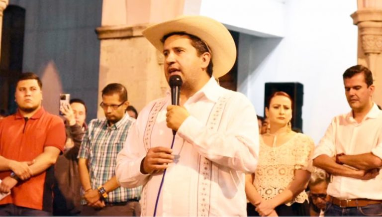 Alcalde de Uruapan, pide armamento militar para igualar capacidad de fuego, de delincuentes