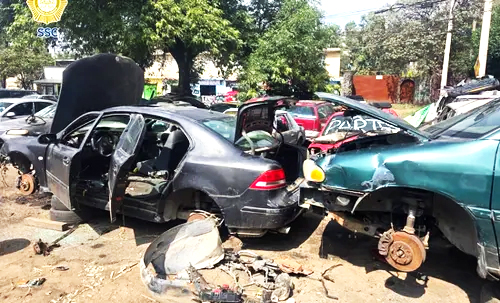 Decomisan 100 toneladas de autopartes robadas y drogas