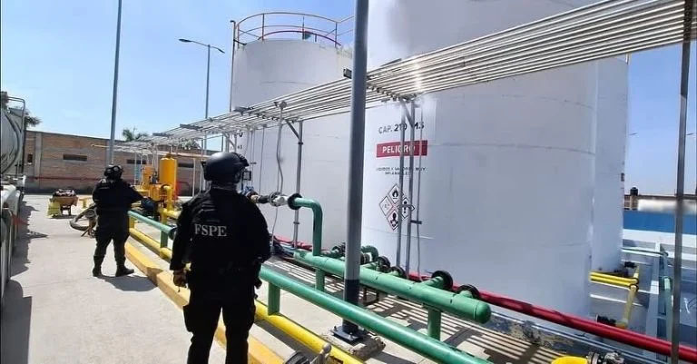 Guanajuato: aseguran 1.6 millones de litros de combustible robado