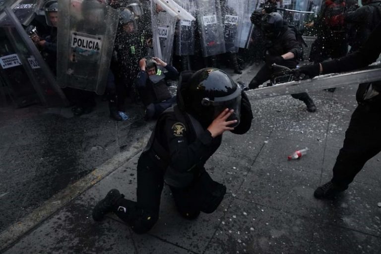 Insulto el bono, dicen policías de la CDMX; agresiones no deben quedar impunes