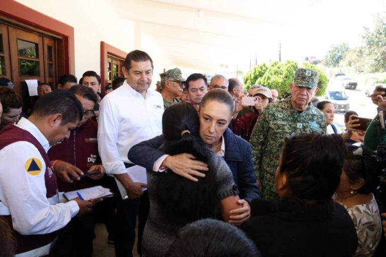 10 fallecidos, 8 desaparecidos y 80 mil damnificados en zona norte de Puebla