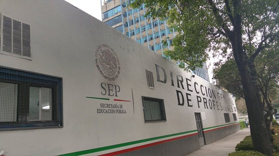Universidades denuncian acoso y abuso de autoridad de la SEP