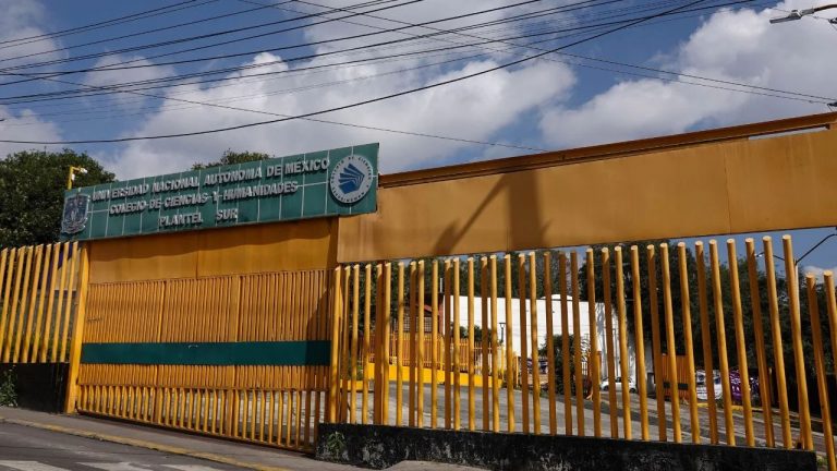 Regresan a clases 39 de 45 planteles de la UNAM