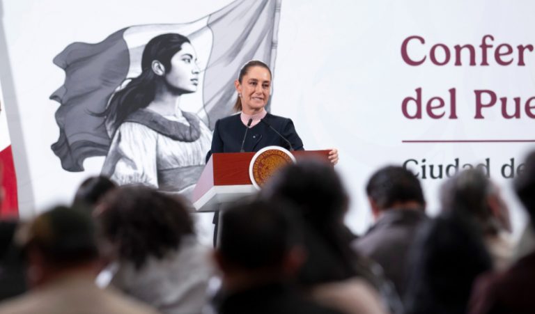 Sheinbaum confía en que se resolverá suspensión de vuelos entre EEUU y AIFA