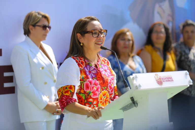 Inaugura Azucena Cisneros la primera Casa del Adolescente en Ecatepec