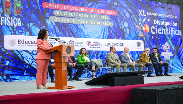 Inaugura Rectora de UAEMex Congreso Nacional de Física