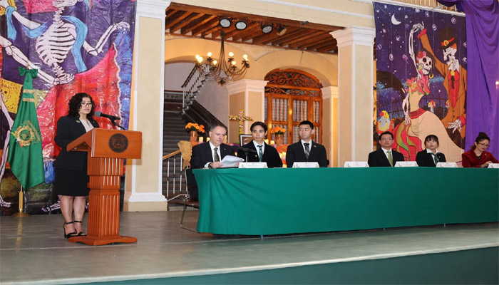 Rectora da bienvenida a delegación de universidades de Meikai y Asahi