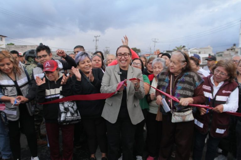 Rehabilitan avenida de casi un kilómetro en Jardines de Santa Clara, Ecatepec