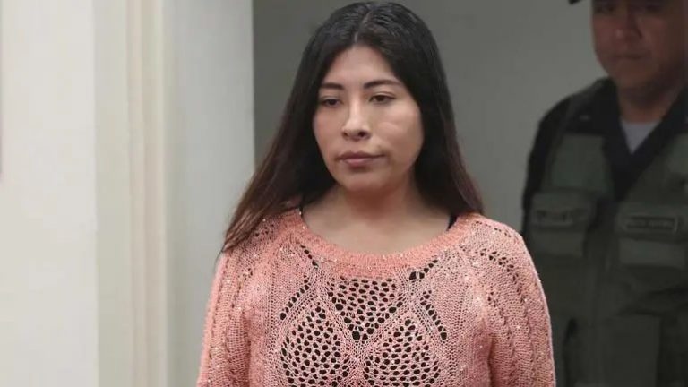 Piden prisión preventiva para ex ministra de Perú, Betssy Chávez