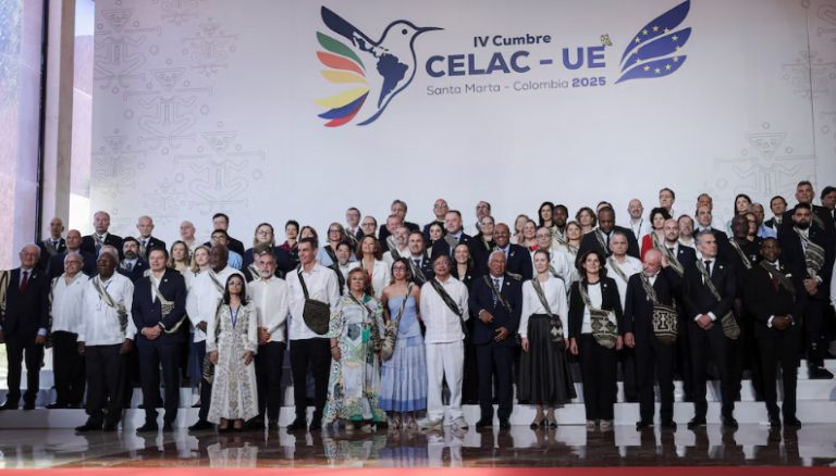 Inicia IV Cumbre de la Celac-UE, participan 40 países de América, el Caribe y Europa se reúnen en, Colombia