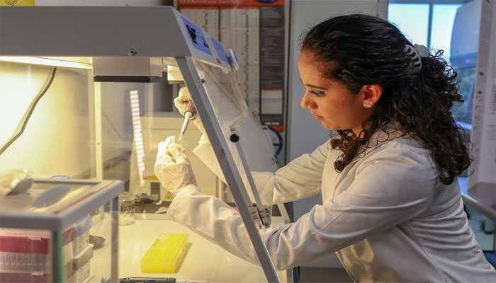 Estudiante de UAEMéx analiza función de gen asociado con crecimiento y reparación celular