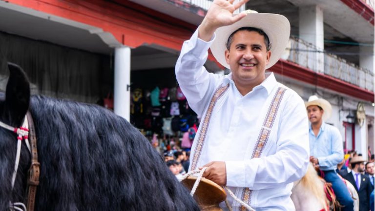 Hallan sin vida a dos presuntos implicados en el asesinato del alcalde, Carlos Manzo