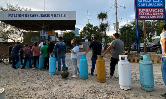 Alertan por desabasto de gas LP en México