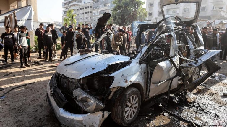 Ataques de Israel en Gaza dejan más de 20 muertos y tensan el frágil alto al fuego